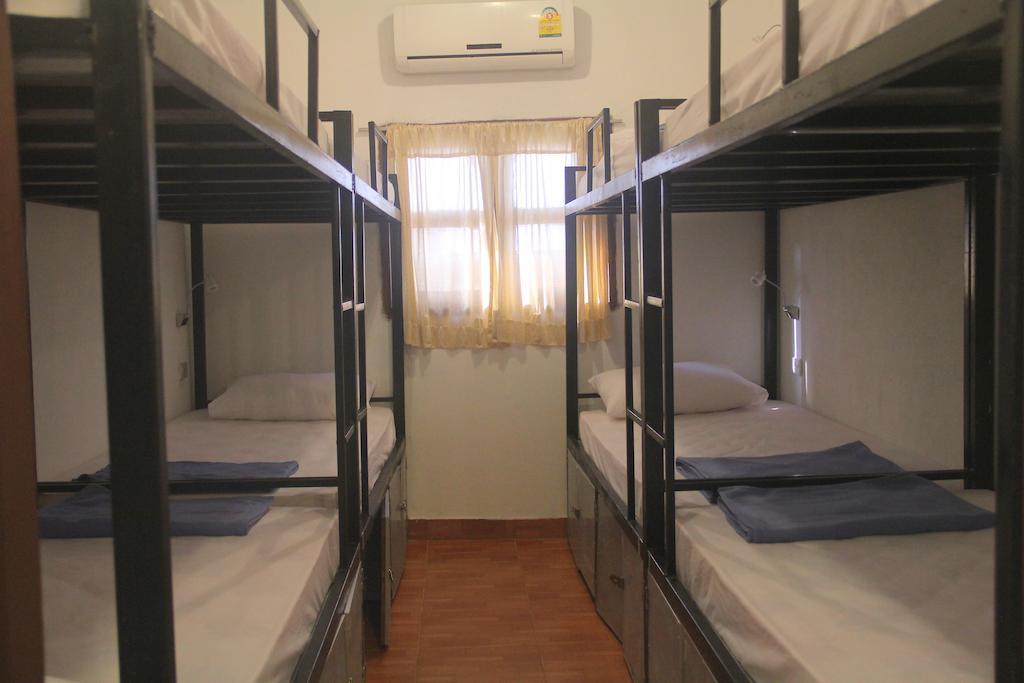 Lpq Backpackers Hostel Luang Prabang Habitación foto