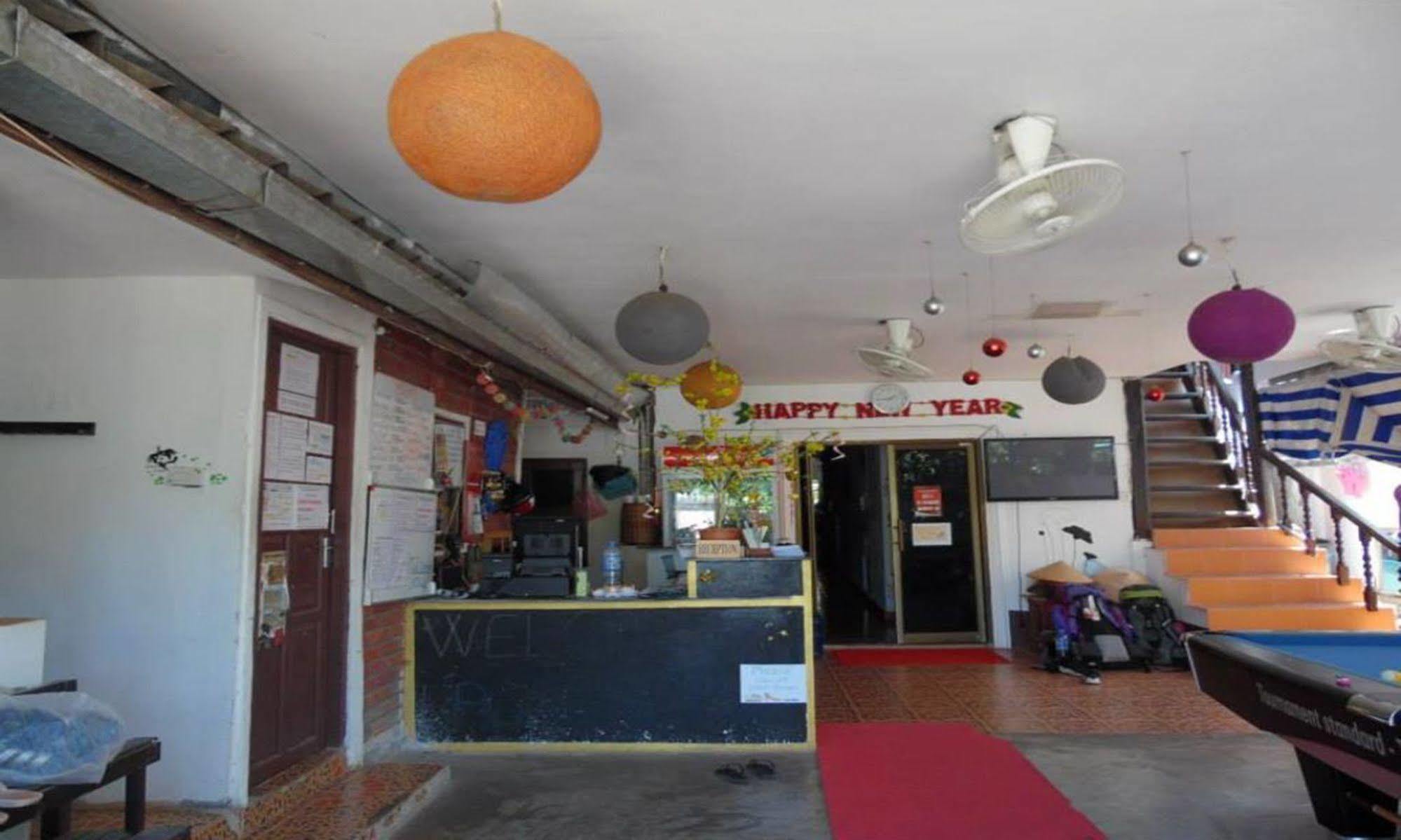 Lpq Backpackers Hostel Luang Prabang Exterior foto